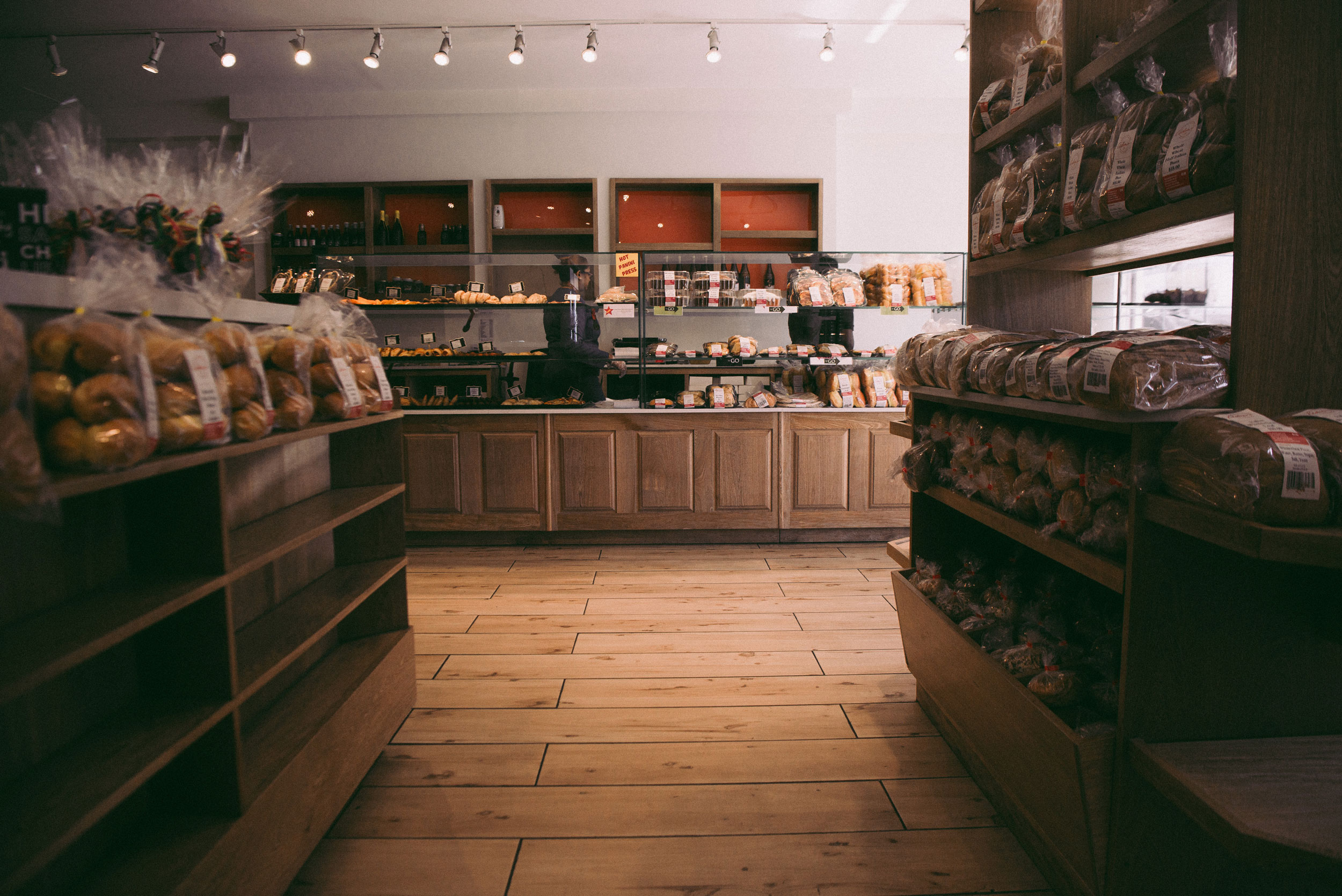 How Adam’s Bagels Achieved Insane Success by Choosing to be Great